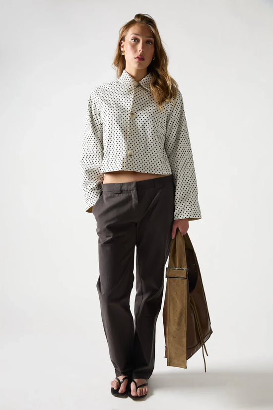 The Reversible Noble Trench